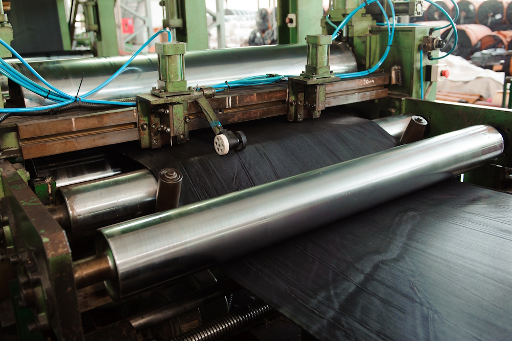 Tug-of-War No More: How Plasmadize® Releases Rubber From Steel Platens